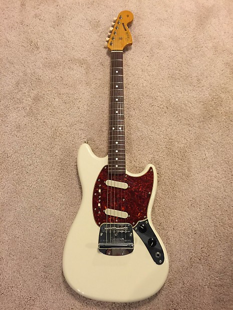 Fender hot sale mustang reissue