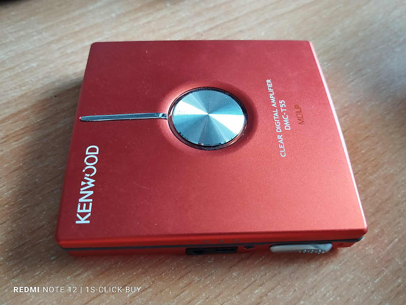 Kenwood Walkman Portable mini disc Player DMC T55 Red Kenwood Walkman Portable mini disc Player DMC T55 Red