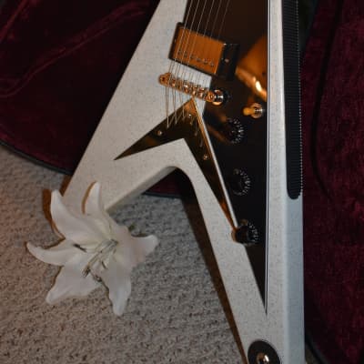 Gibson '58 Flying V 2021 Cookies and Cream 1 of 1 image 13