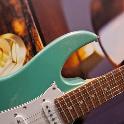 Ibanez Gio GRX40-MGN Metallic Light Green, 6 String Guitar image 2