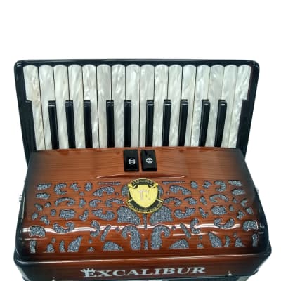 Excalibur Super Classic PSI Series Walnut 60 Bass Piano Accordion image 2
