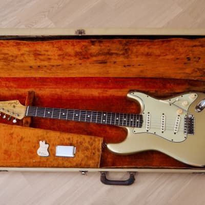 1963 Fender Stratocaster Vintage Pre-CBS Electric Guitar Shoreline Gold w/ Blonde Case, Hangtag image 25
