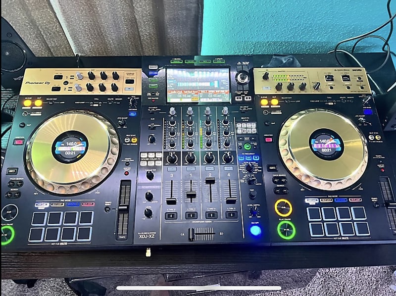 Pioneer XDJ-XZ-N (limited edition gold) 2020 Gold image 1