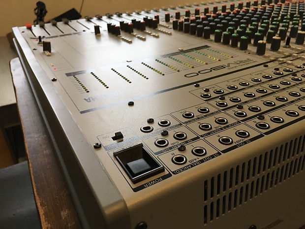 現状品 YAMAHA ヤマハ RM800-16 レコーディングミキサー Pictures and images Yamaha RM800 16 - Audiofanzine