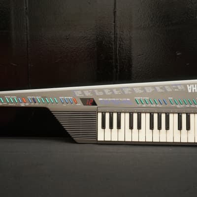 YAMAHA SHS-10 S FM Digital Keyboard With MIDI Keytar Controller w/ Case & Strap image 3