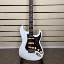 Fender American Ultra Stratocaster Arctic Pearl with Rosewood Fingerboard 2022