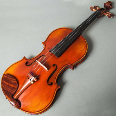 Beautiful Hand Carved Castle Violin 4/4 Full Size Open Clear Tone Two Piece Maple Back image 3