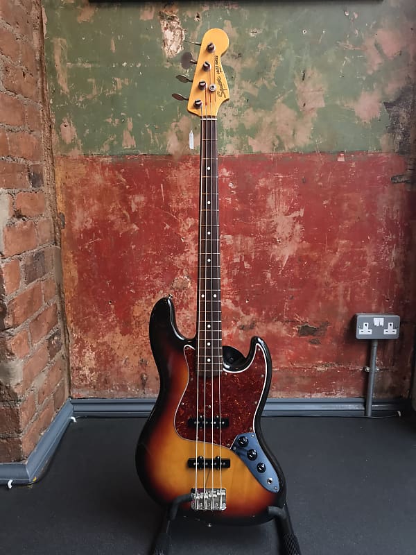 Squier Jazz Bass サンバースト 4弦 Squier Jazz Bass サンバースト 4弦