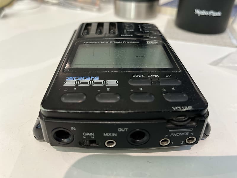 Zoom 9002 1980s Black Guitar MultiEffects Reverb Canada