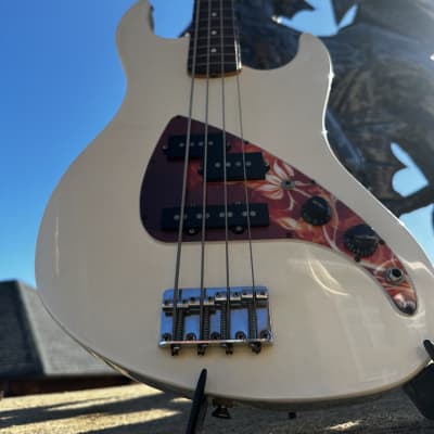 Fender JP-90 Bass 1991 - Arctic White for sale