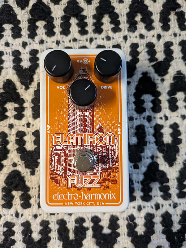 Electro-Harmonix Flatiron Fuzz