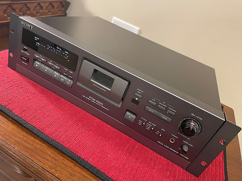 Sony PCMR300 DAT Digital Audio Recorder 20 hours! Reverb
