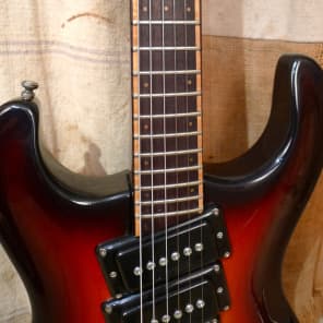 Mosrite V III 1984 Sunburst image 6