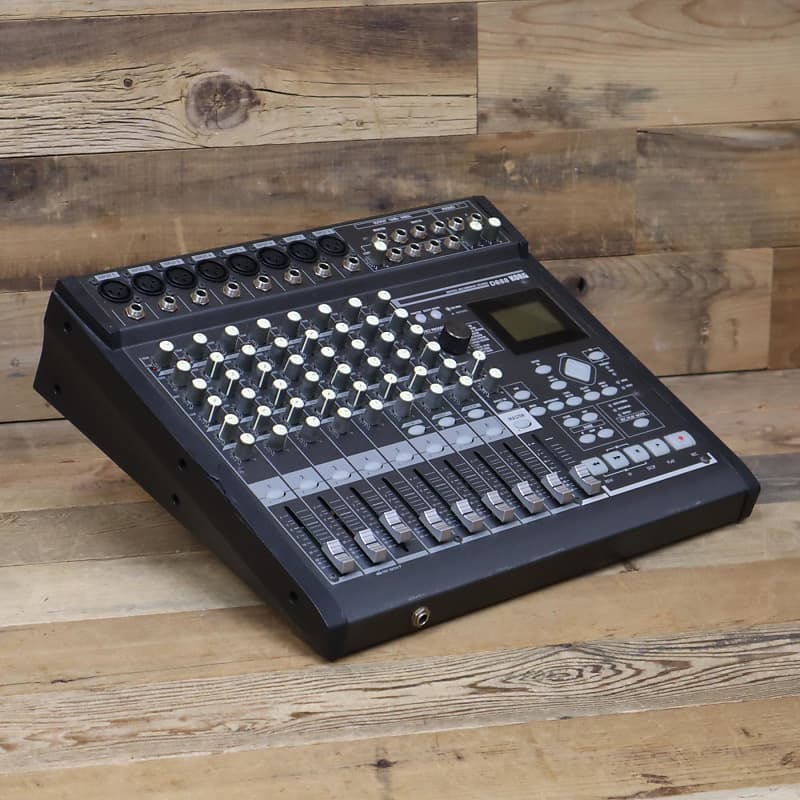 Korg D888 8-Track Digital Recording Studio