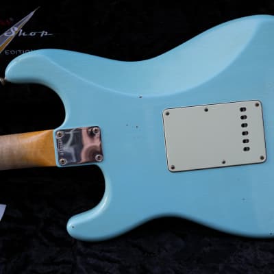 Fender Custom Shop Limited Edition 1961 Relic Stratocaster "Wildwood 10" 2015 Daphne Blue image 12