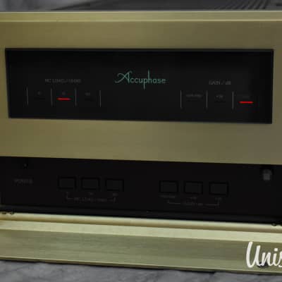 Accuphase C-17 MC Cartridge Head Amplifier in Very Good Condition image 4