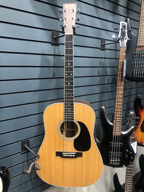 Martin D35 2004年 Martin Standard Series D-35 (2005 - 2017) | Reverb Canada