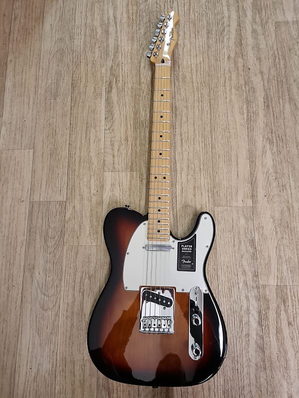 Fender Player Telecaster in Sunburst | Reverb Canada