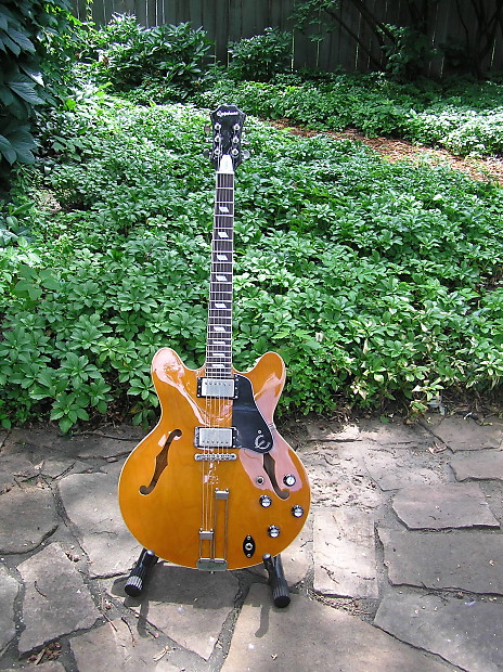 Epiphone nick valensi riviera p94 hot sale