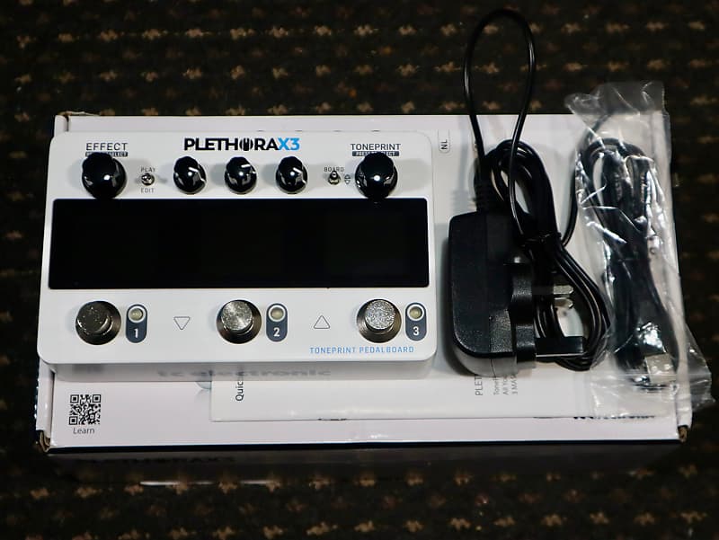 TC Electronic Plethora X3 TonePrint Multi-Effects Pedalboard