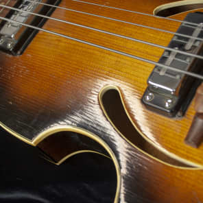 Klira 500/1 "Beatle Bass" copy 1960's Tobacco Burst image 19