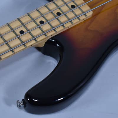 2000 G&L Tribute L-2000 Sunburst Finish Bass Guitar w/OHSC image 5