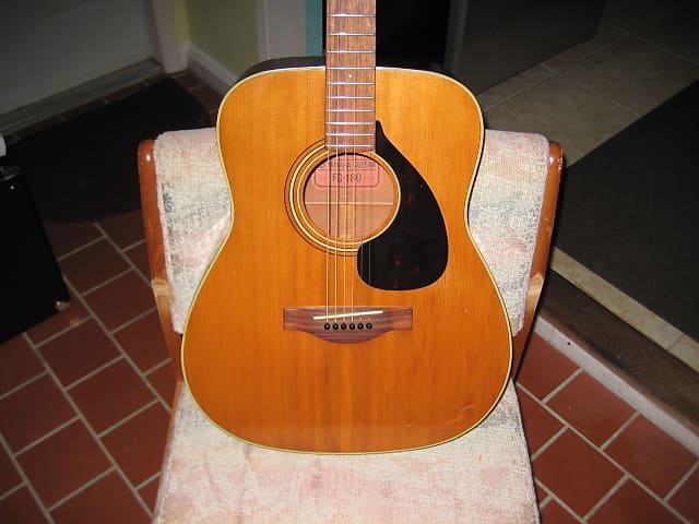 Yamaha FG-180 Red Label guitar FG-180 1972 | Reverb Canada
