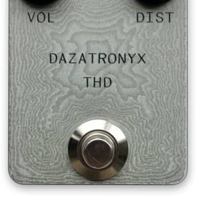 Dazatronyx THD (based on BOSS HM-2) heavy metal distortion