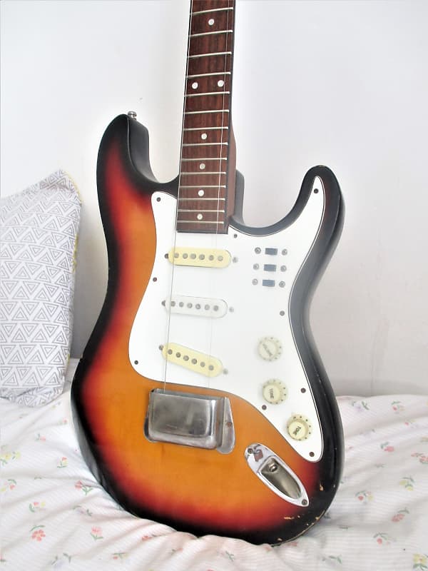 Teisco 50C 60s sunburst full size all solid vintage strat Japan