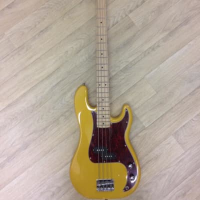 Chord CAB Bass Guitar for sale