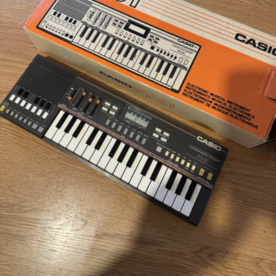 Casio PT-31☆セミアナログ式シンセサイザー☆昭和レトロ☆日本