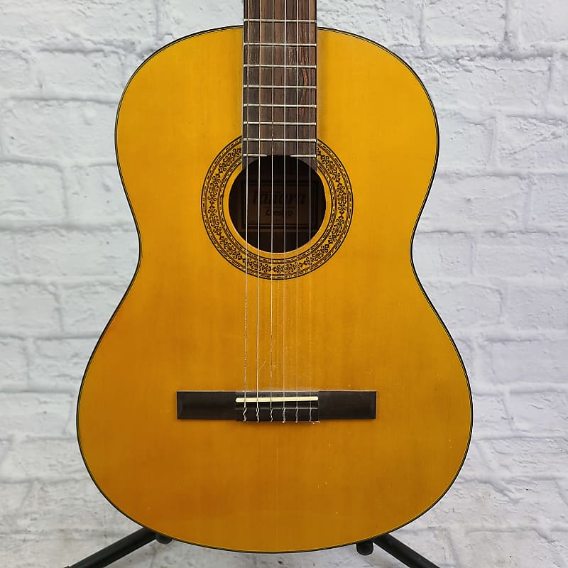 Tanara Classical Acoustic Guitar w/ Chipboard Case image 1