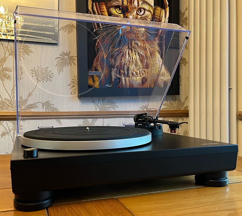 Audio-Technica AT-LP5 Direct Drive Turntable with AT95EX Cartridge &amp; Phono Stage  			