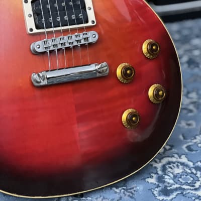 Gibson Guitar Of The Week #2 Les Paul Classic Antique Fireburst 