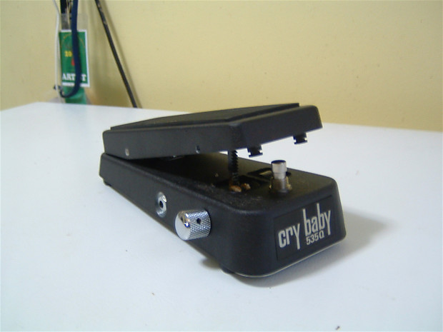 Dunlop 18 VOLT 535Q Wah-Wah pedal | Reverb Dunlop 18 VOLT 535Q Wah-Wah pedal | Reverb