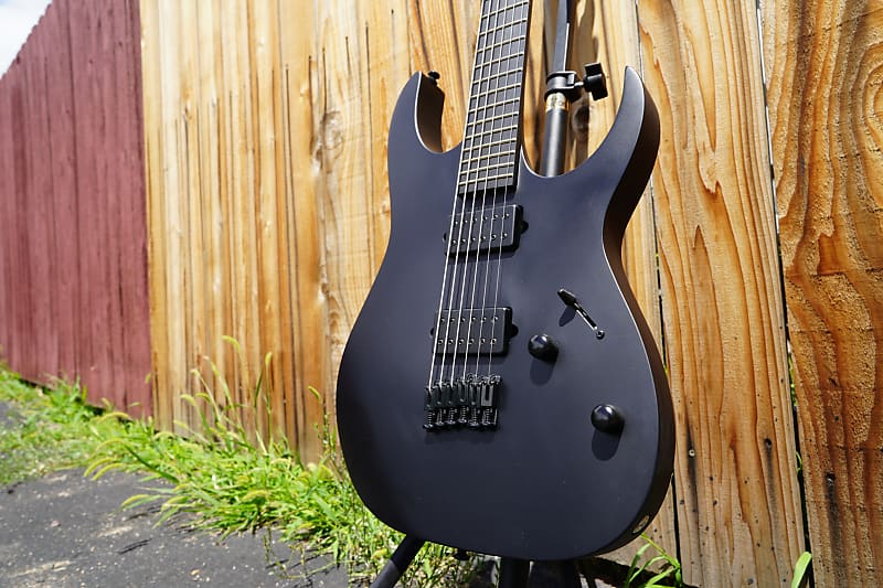 Ibanez Iron Label RGRTBB21 - Black Flat 28 Inch Baritone 6-String