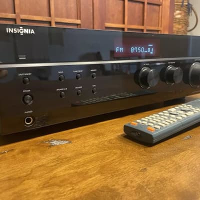 Insignia NS cheapest R2000 2 Channel 200 Watt Receiver - No Remote - Great Condition