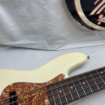 Fender American Professional II 2 Jazz Bass V 5-string J-Bass 2022 - Olympic White / Rosewood fingerboard image 4
