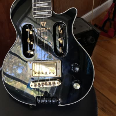 Traveler Guitar  EG-1 Custom  Gloss Black/Gold Hardware image 2