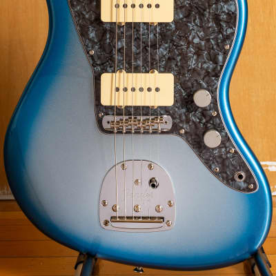 2019 Fender USA American Professional Jazzmaster Limited Edition Skyburst Blue Metallic with American Deluxe neck and AVRI65 pickups image 1