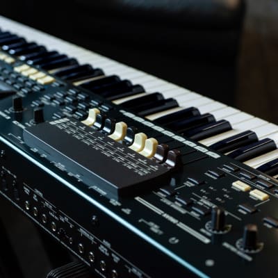 Hammond SK Pro 61 Portable Organ image 4