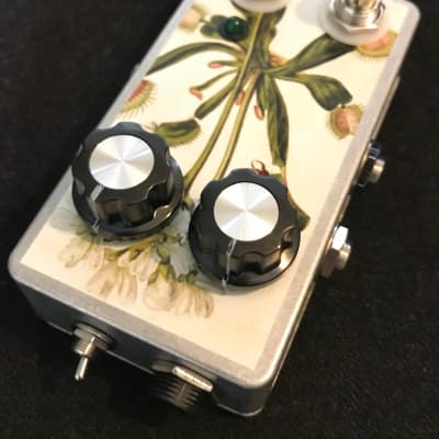 Saturnworks True Bypass Compact Deluxe Momentary Feedback Looper Loop Pedal - Handcrafted in California image 2