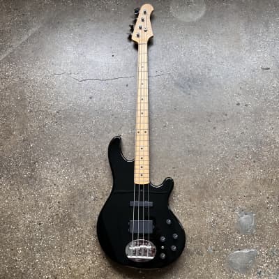 Lakland Skyline Series 44-02 Maple Fretboard 2006 - Black image 2