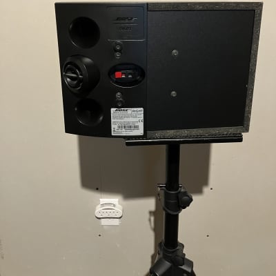 Bose 301 Series V Speaker Pair - Amazing Speakers