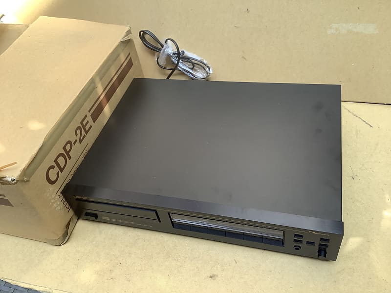 Nakamichi CDP 2E cdp-2e / CD player made in Japan / NEW OLD STOCK  			
