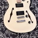 Squier Affinity Starcaster 2019 - Present Olympic White
