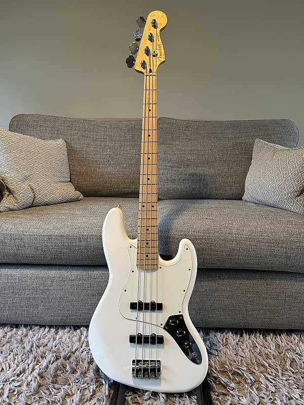 Fender Player Jazz Bass Mexican Polar White image 1