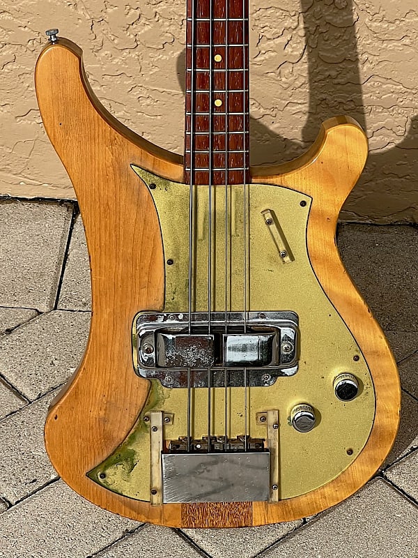 Rickenbacker 4000 Bass 1959 - a crazy cool 100% original 1 of 50 ever made in its Mapleglo finish. image 1