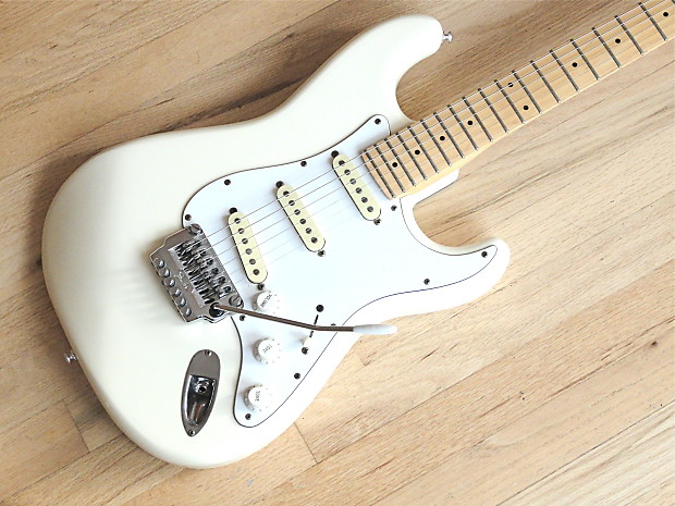 Fender japan stratocaster eシリアル Fender Japan 夢の上位機種
