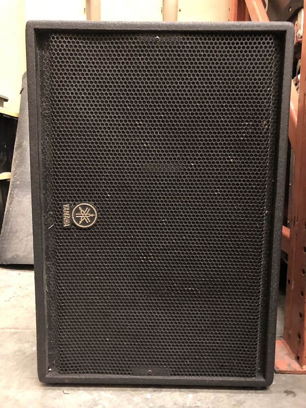 Yamaha CM15V Passive Monitor Wedge Reverb